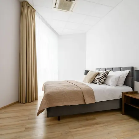 Jerozolimskie Aparthotel 3*