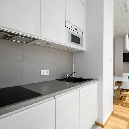 Aparthotel Jerozolimskie 3*