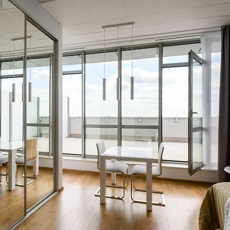 公寓式酒店 Jerozolimskie 华沙